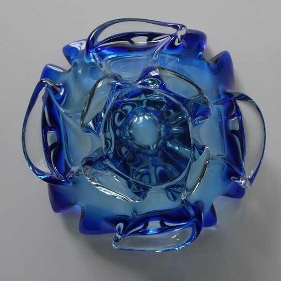 Vintage Blue Blown Glass Dish Ashtray - Picture 6 of 13